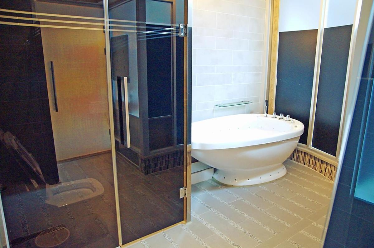 ג'אונג'ו Opera 21 Hotel מראה חיצוני תמונה