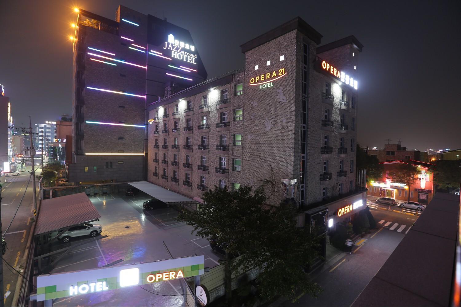 ג'אונג'ו Opera 21 Hotel מראה חיצוני תמונה